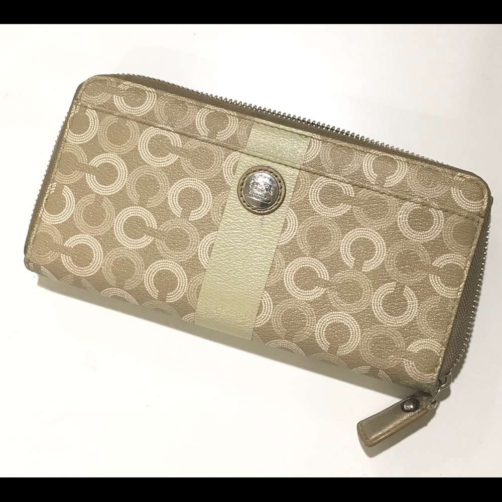 Coach Waverly Zip Wallet Khaki